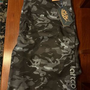 AFTCO TACTICAL black camo fishing shorts size 38 NWT
